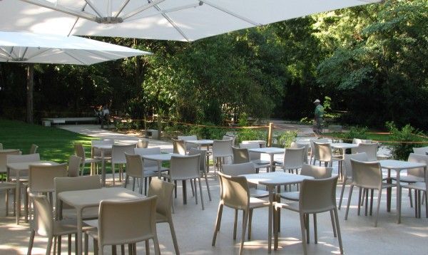 Magis Air-Table tuintafel vierkant 65x65 beige