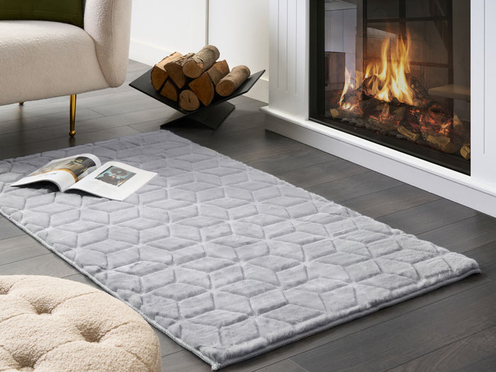 Beliani - THATTA - Shaggy vloerkleed - Grijs - 80 x 150 cm - Polyester