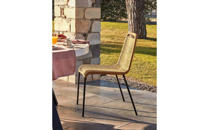 Kave Home - Lambton stoel in bruin touw en staal met zwarte afwerking