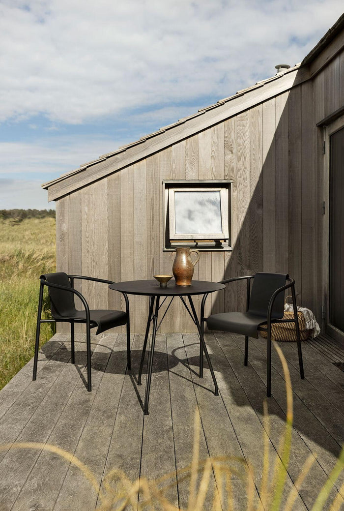 Houe Nami tuinstoel met armleuning Black