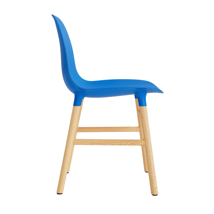 Normann Copenhagen Form Stoel - Eiken - Bright Blue