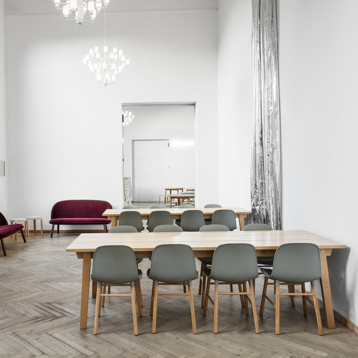 Normann Copenhagen Form Stoel - Eiken - Lichtgrijs