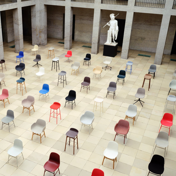 Normann Copenhagen Form Stoel met Armleuning - Staal - Bright Red