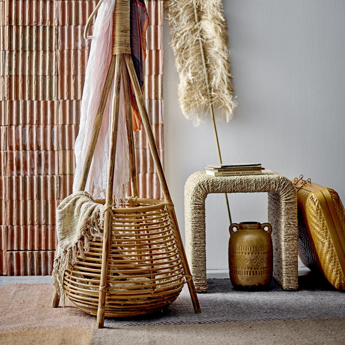 323254-x04-202403291125-A.jpg (8121798)