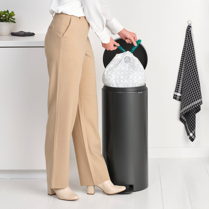 Brabantia NewIcon Pedaalemmer 30 L - Confident Grey