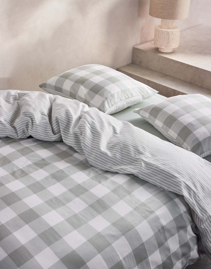 Essenza Chess Dekbedovertrek 140 x 220 cm - Dusty green