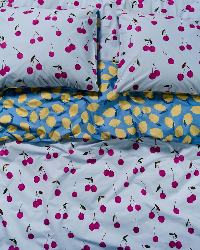 Essenza Zesty cherry Dekbedovertrek 200 x 220 cm - Ijsblauw