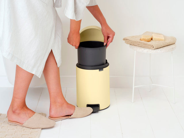 Brabantia NewIcon Pedaalemmer 5 Liter - Mellow Yellow