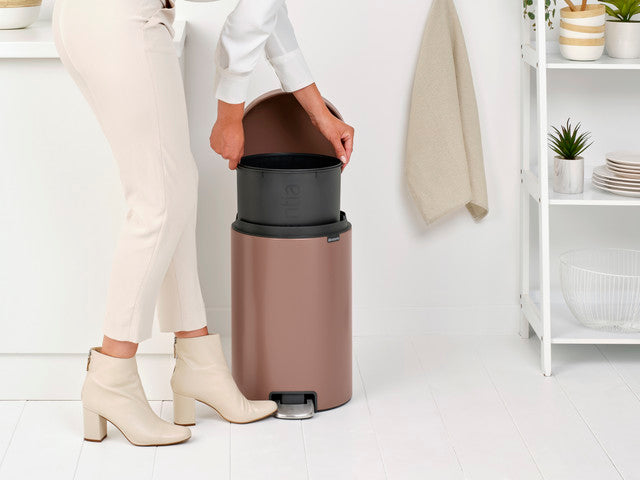 Brabantia NewIcon Pedaalemmer 20 L - Satin Taupe