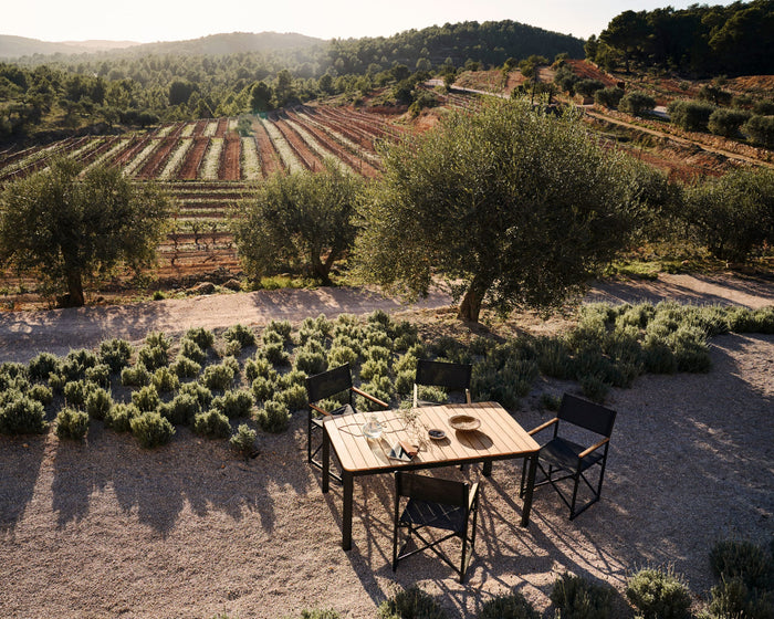 Kave Home - Bona 100% buitentafel in massief teakhout en aluminium met