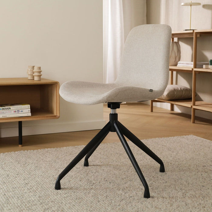 Nolon Nola-Fé Eetkamerstoel Beige - Draaibaar Zwart Onderstel