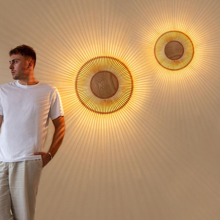 Clava Up Wood wandlamp medium Ø35 donker eiken