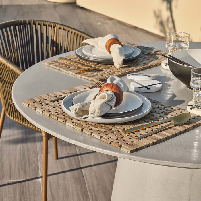 Kave Home - Yanet groene touwstoel met gegalvaniseerde stalen poten