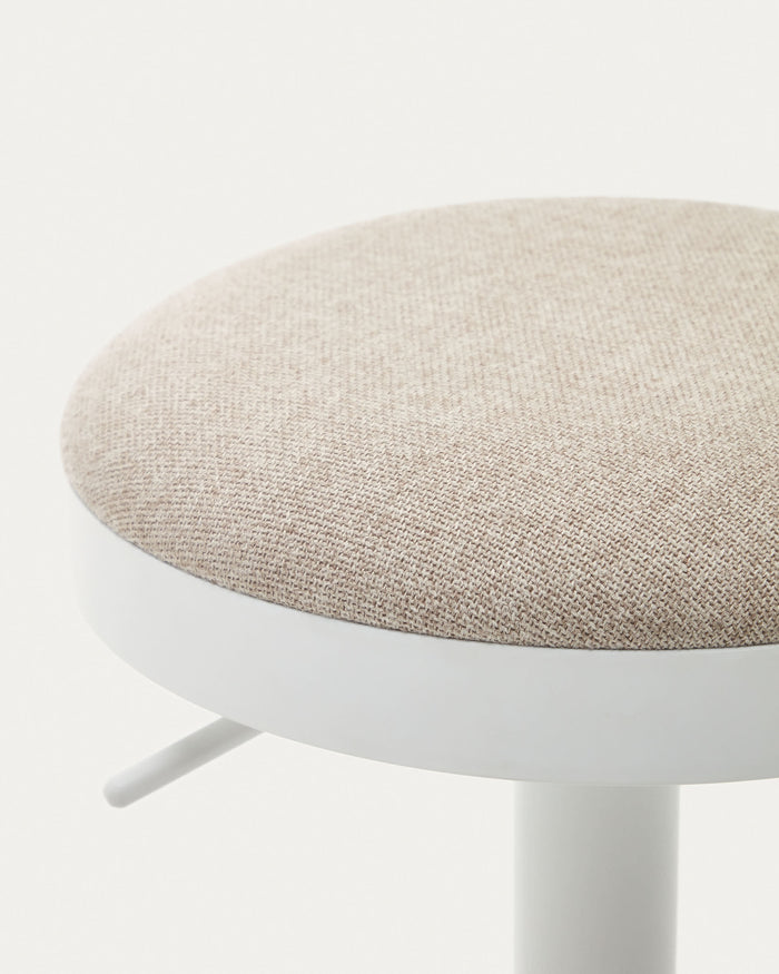 Kave Home - Zaib-kruk in beige chenille en en staal met matwitte
