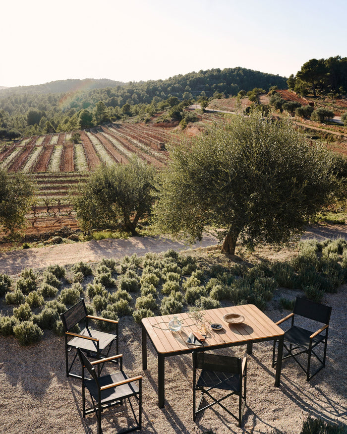 Kave Home - 100% outdoor klapstoel Llado zwart aluminium en massief