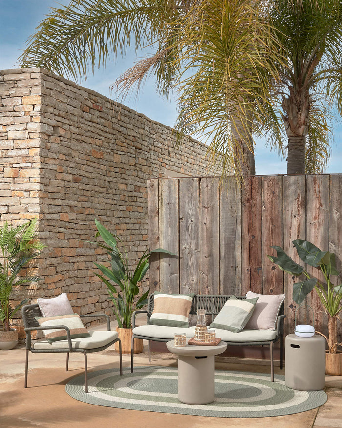 Kave Home - Cailin fauteuil in groen koord met gegalvaniseerde stalen