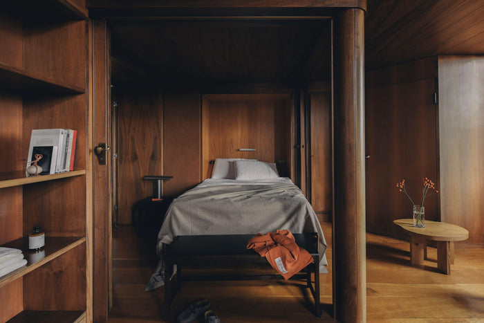 Frama 01 eetbank warm bruin