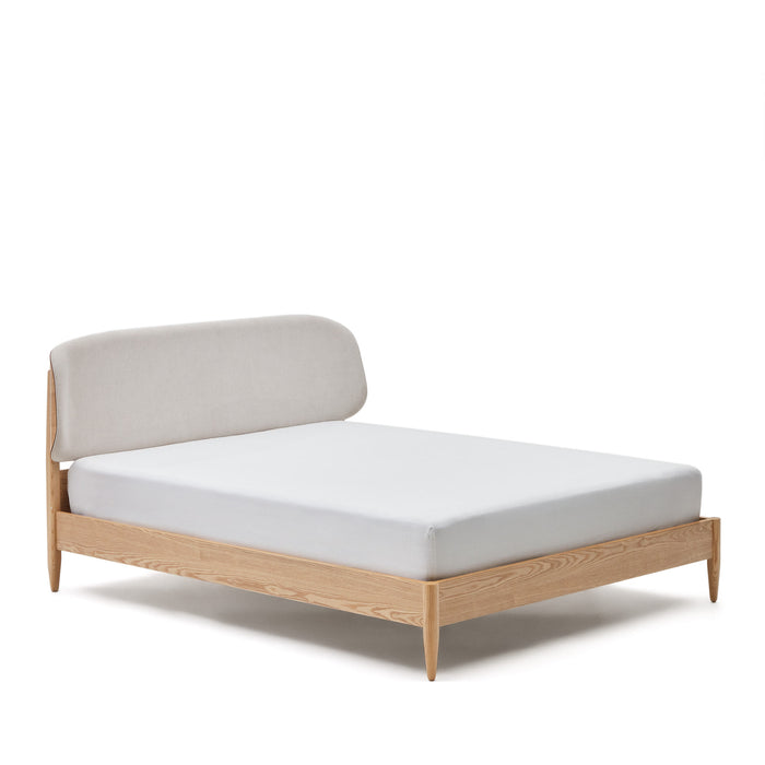 Kave Home - Octavia-bed in essen multiplex met wit gestoffeerd