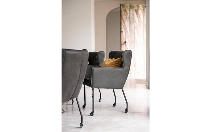 Goossens Eetkamerstoel Leogang - Leder met armleuning