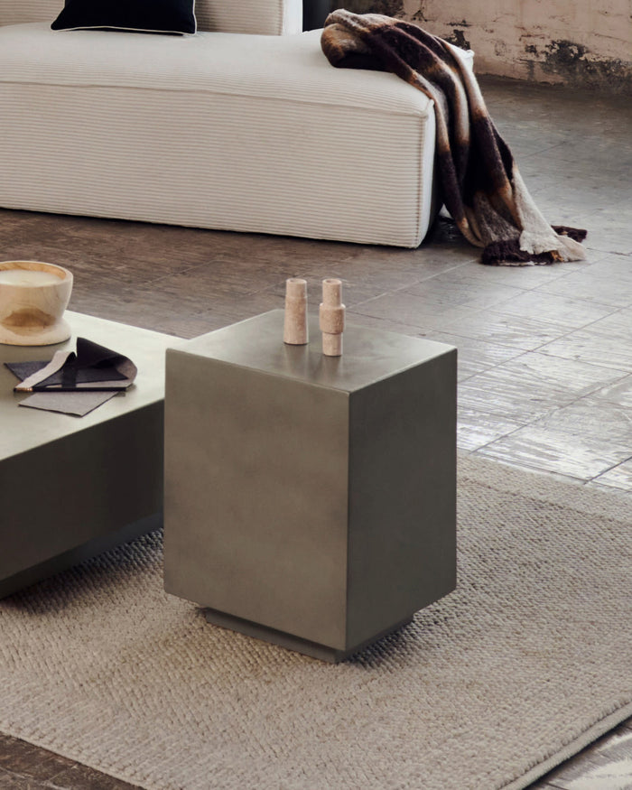 Kave Home - Rustella salontafel in cement 35 x 35 cm