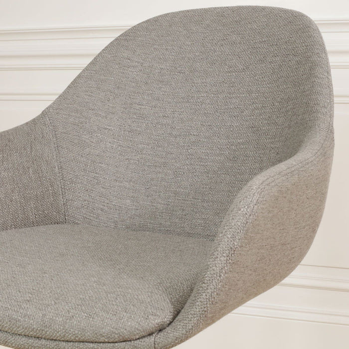 Nolon Noa-Mae Eetkamerstoel Warm Grijs - Armleuning - Zwarte Poten