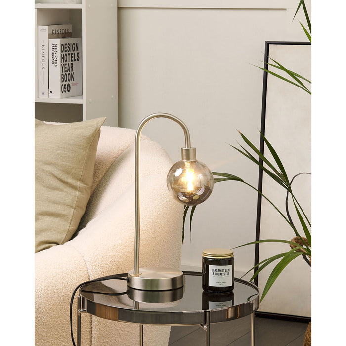 Beliani - RAMIS - Tafellamp - Zilver - Staal