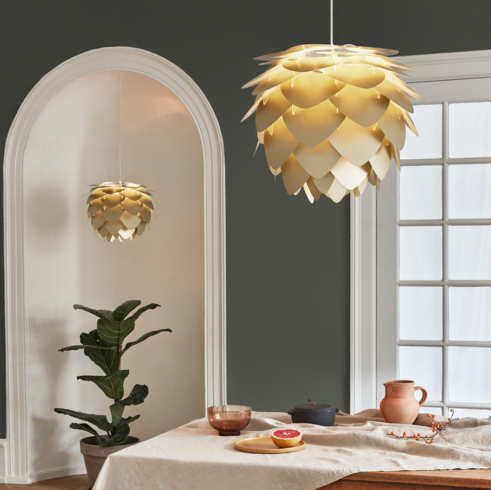 Umage Aluvia Medium hanglamp brushed brass - met koordset wit - Ø 59