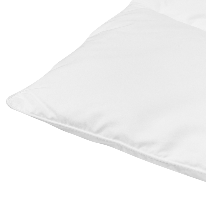 Beliani - HOWERLA - Dekbed - Wit - 240 x 220 cm- Polyester