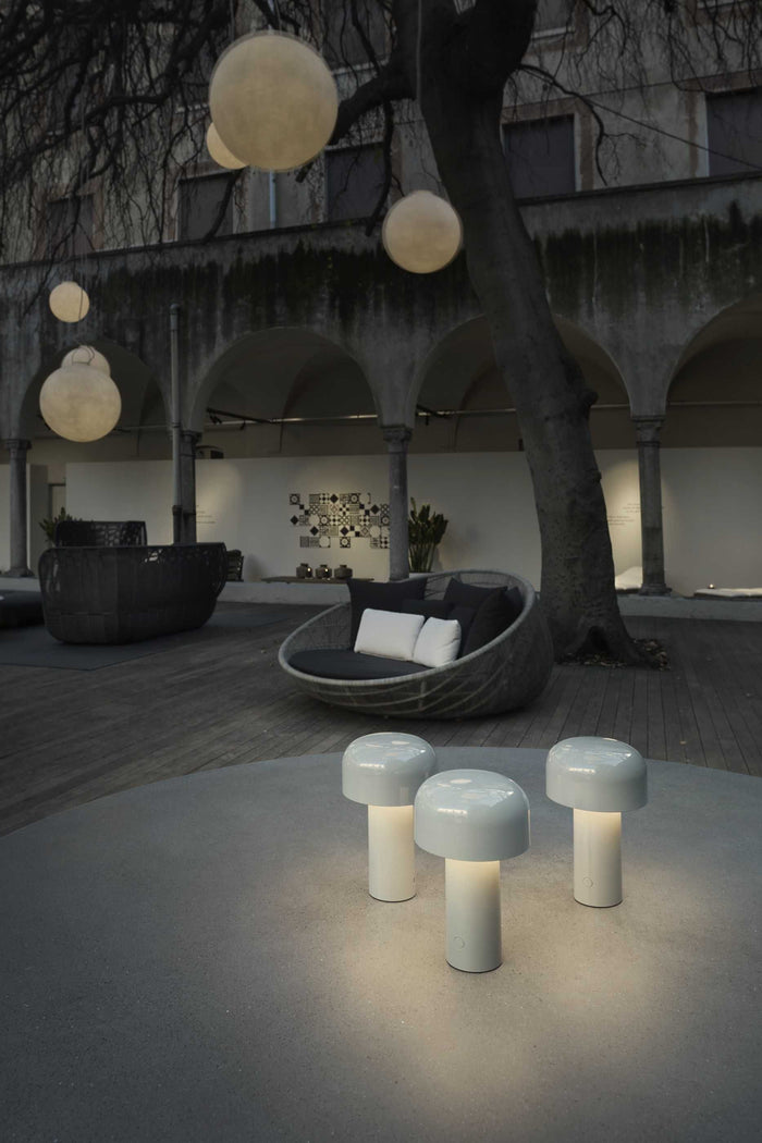 Flos Bellhop tafellamp LED oplaadbaar geel