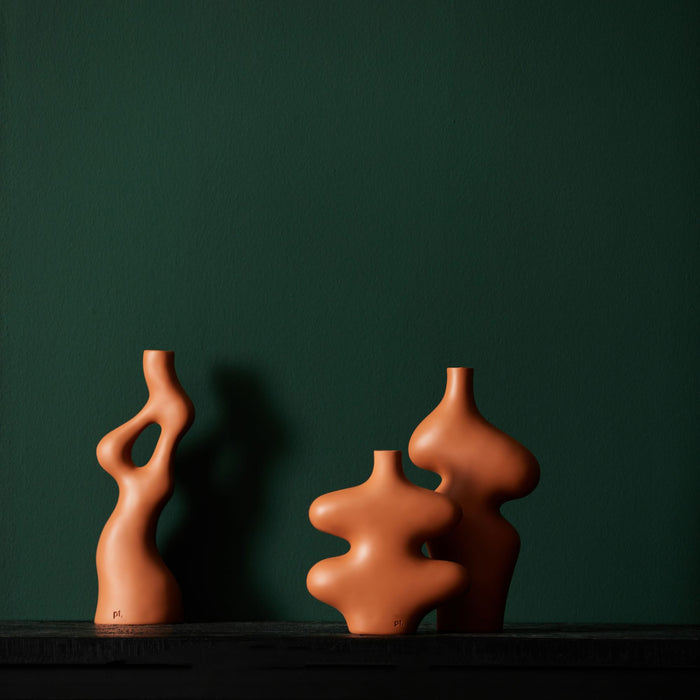 present time - Vase Organic Curves large polyresin burned orange