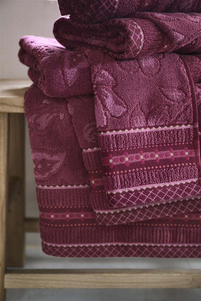 Pip Studio Jasmin Jacquard - Douchelaken - 70x140 - Donker roze