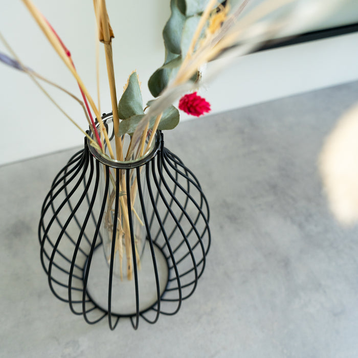 QUVIO Vaasje met metalen spijlen - Zwart