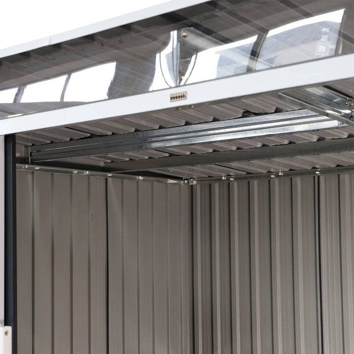 sweeek - Metalen tuinhuisje 4,85m2 met dakraam