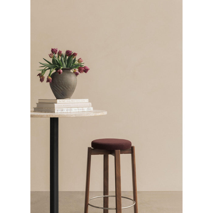 Audo Copenhagen Passage barkruk H66 naturel eiken Bouclé Beige