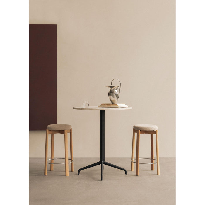 Audo Copenhagen Passage barkruk H66 walnoot Vidar Burgundy 0693|staal