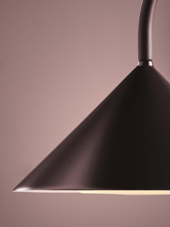 Frandsen Grasp tafellamp H72 LED oplaadbaar matt Beetroot