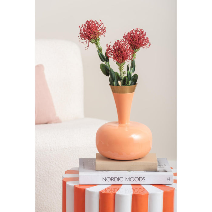 present time - Vase Yara