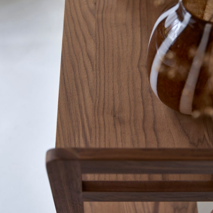 Tikamoon - Esmée - Hoog dressoir in notenhout