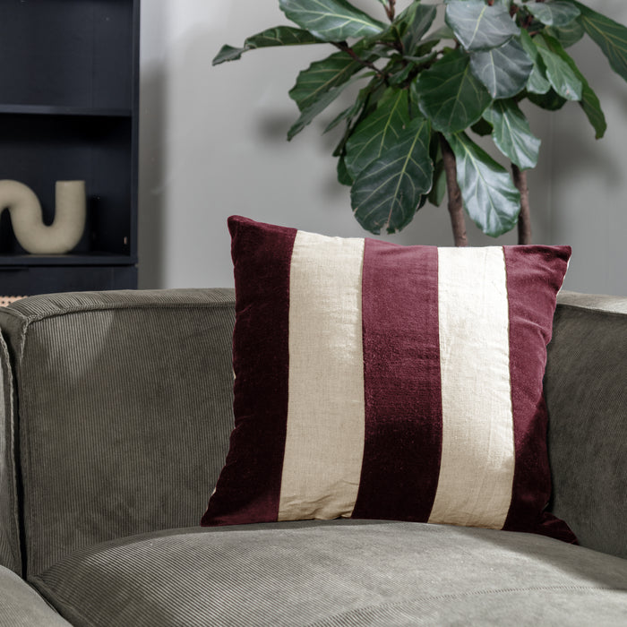 318773-x07-paars2.jpg (9673829)