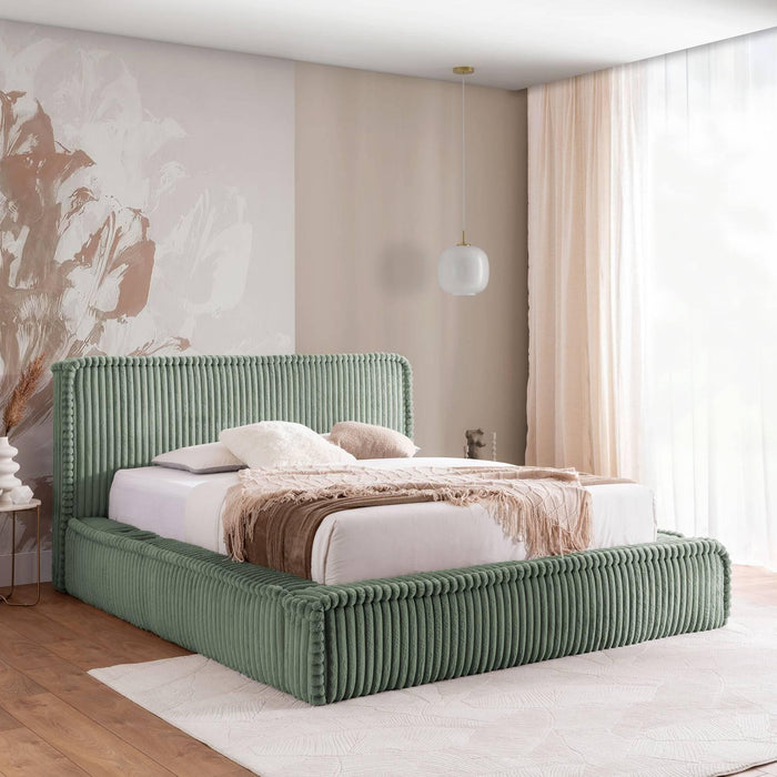 by fonQ Ruffle Bedframe - 200 x 200 cm - Groen
