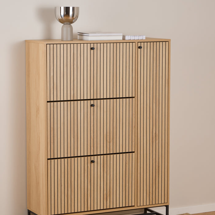 327412-x07-202412240622-A.jpg (9742378)