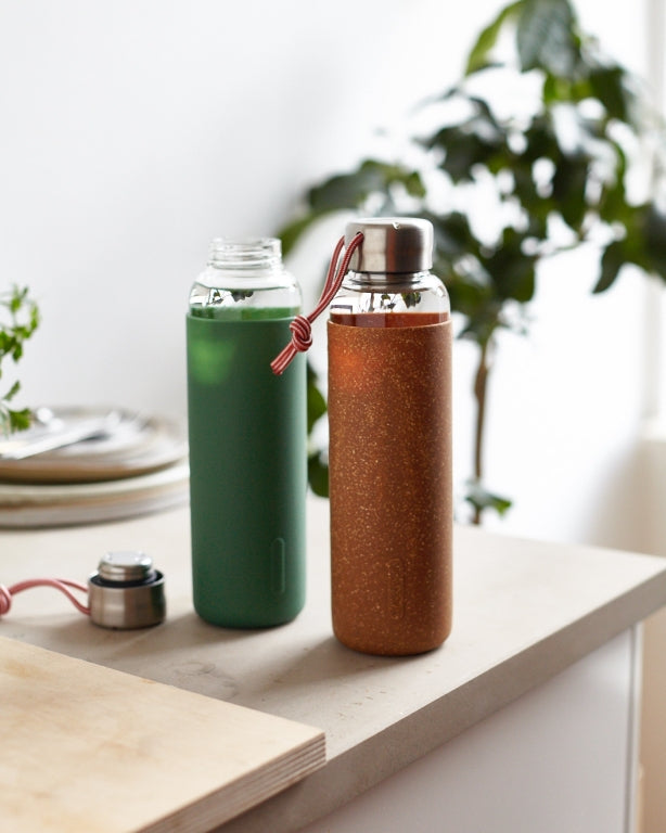 Black+Blum Glazen Waterfles - 600ml - Licht Bruin