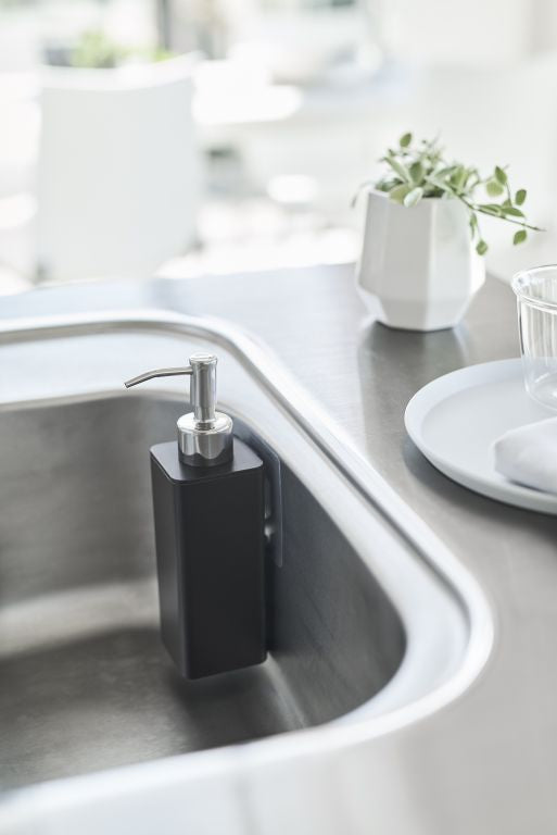 Yamazaki - Zeeppompje hangend