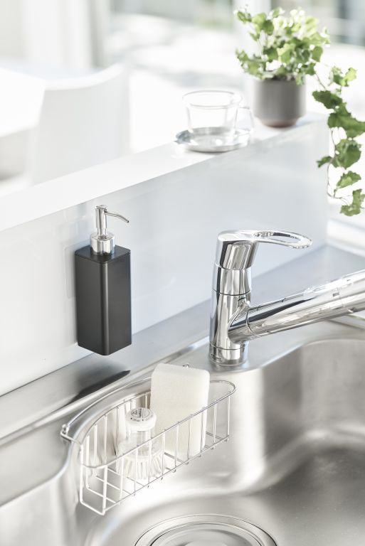 Yamazaki - Zeeppompje hangend