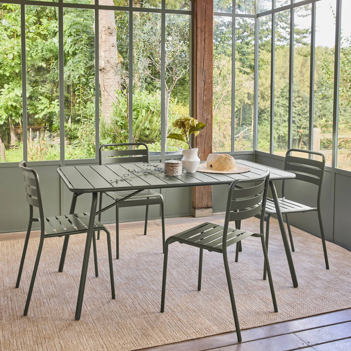 sweeek - Opvouwbare tuintafel 6 plaatsen metaal