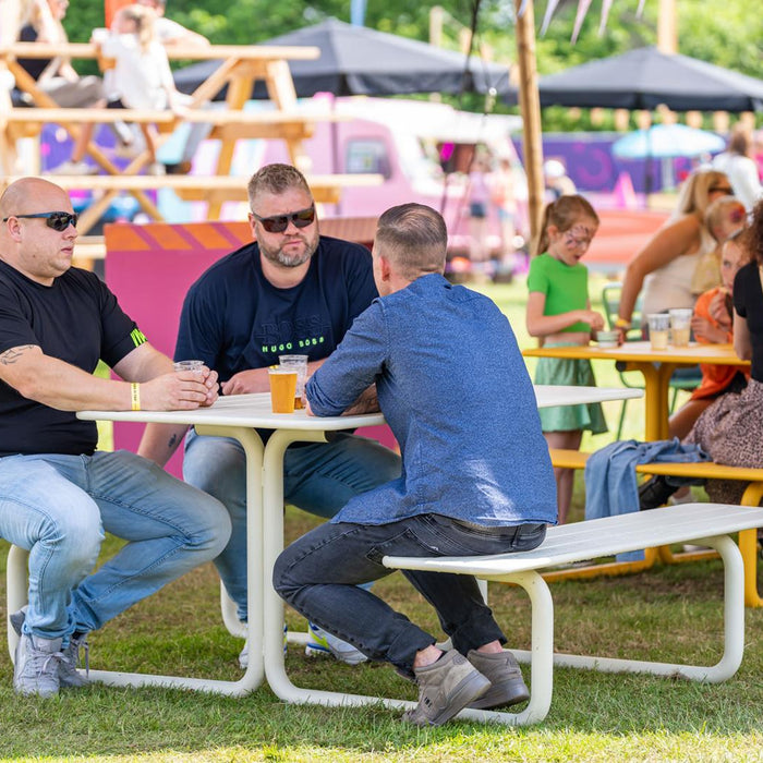 MaximaVida metalen picknicktafel Max ivoor