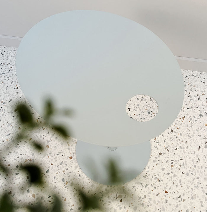 ALTEREGO MASA Ovale bijzettafel - Grijs