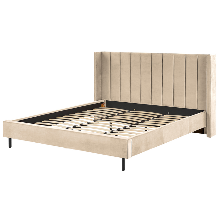 Beliani - VILLETTE - Tweepersoonsbed - Beige - 180 x 200 cm - Fluweel