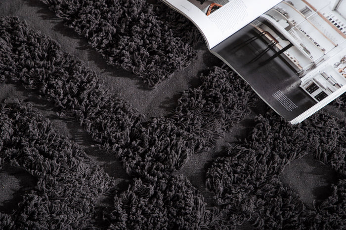 Fjôrd - Vloerkleed Donkergrijs - 250x350cm - Hilma