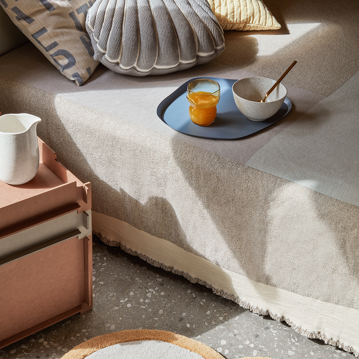 Broste Copenhagen Mie Dienblad L - Flint Stone Blue